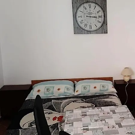 Studio 14681c * Sukošan